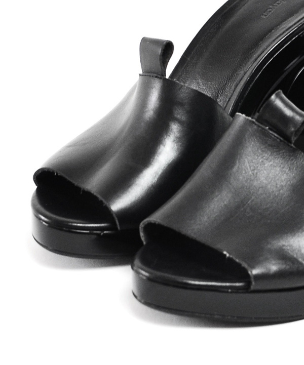 Black Shoes - Imagen 3